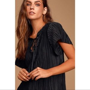 NWT Lulus Black Satin Pleated Tie-Neck Top